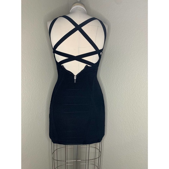 New Guess Bodycon Black Dress - Picture 3 of 5